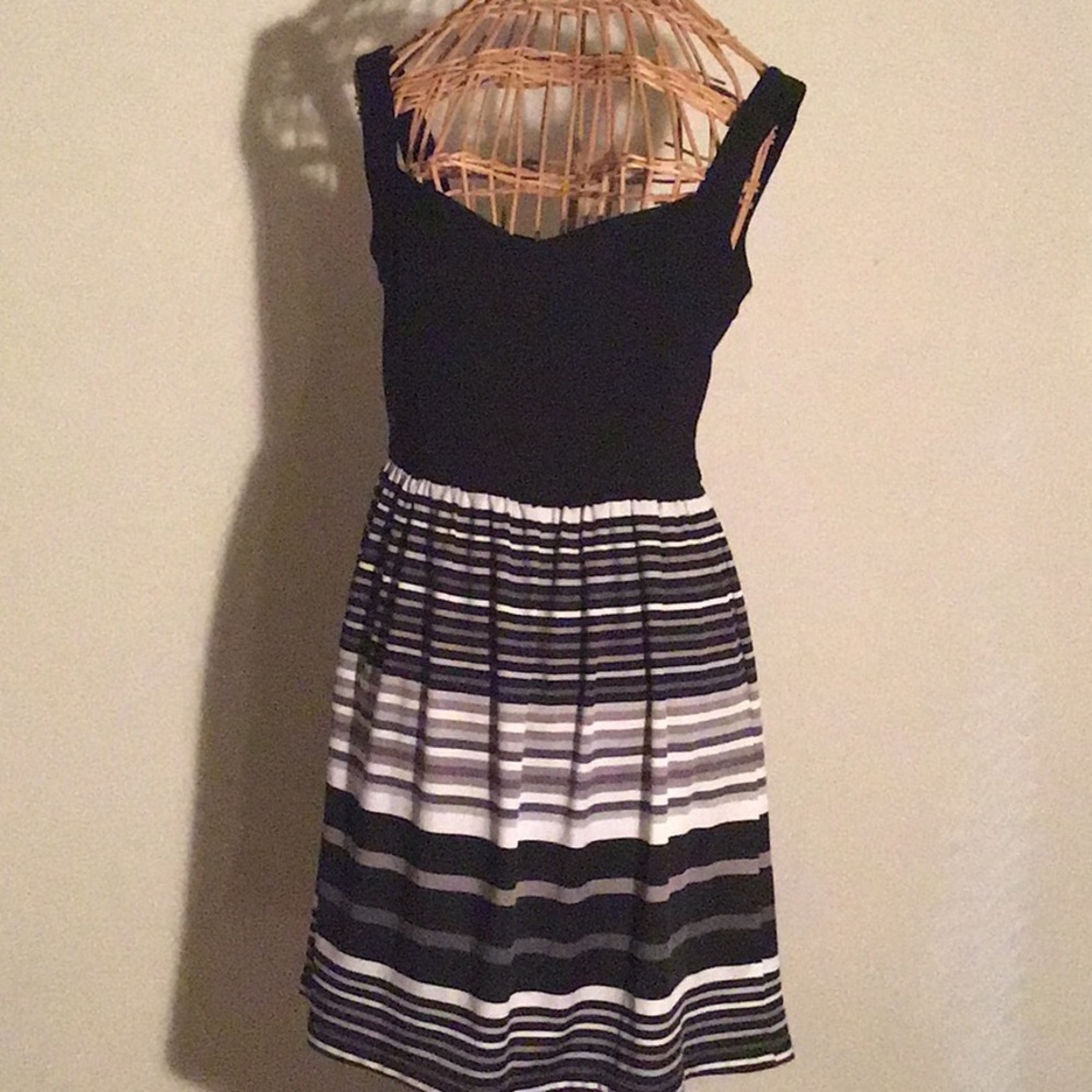 Stripped mini dress, comfortably fit🌺💕💄